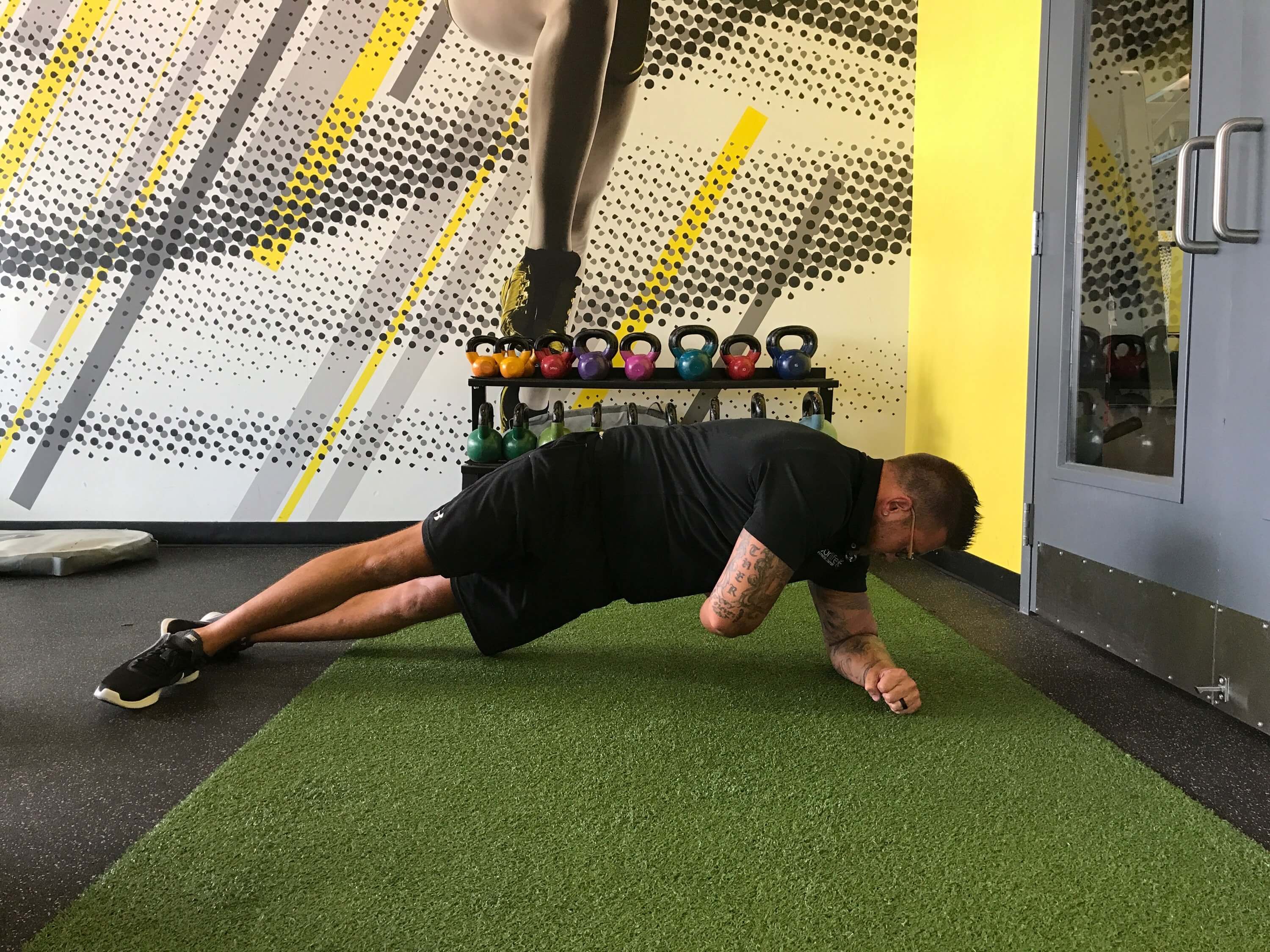 Side Plank With Rotation 2